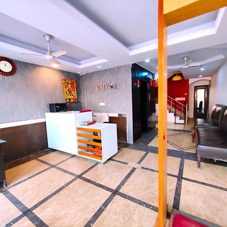 Hotel Unistar Nowe Delhi Zewnętrze zdjęcie