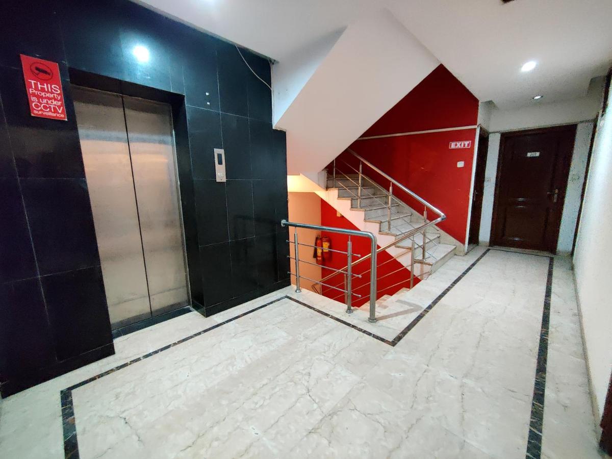Hotel Unistar Nowe Delhi Zewnętrze zdjęcie