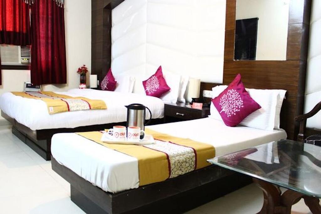 Hotel Unistar Nowe Delhi Zewnętrze zdjęcie