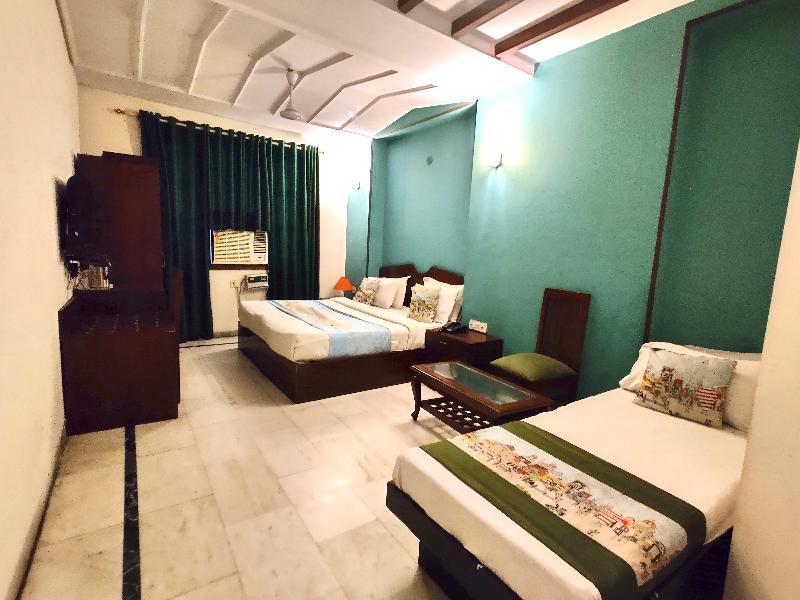 Hotel Unistar Nowe Delhi Zewnętrze zdjęcie